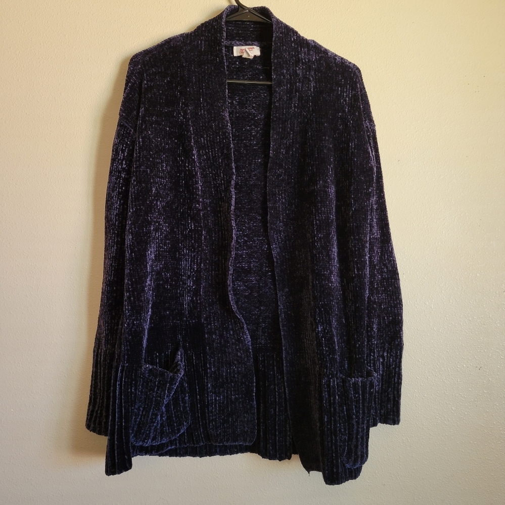 Arizona Jean Company Dark Blue velvet cardigan
